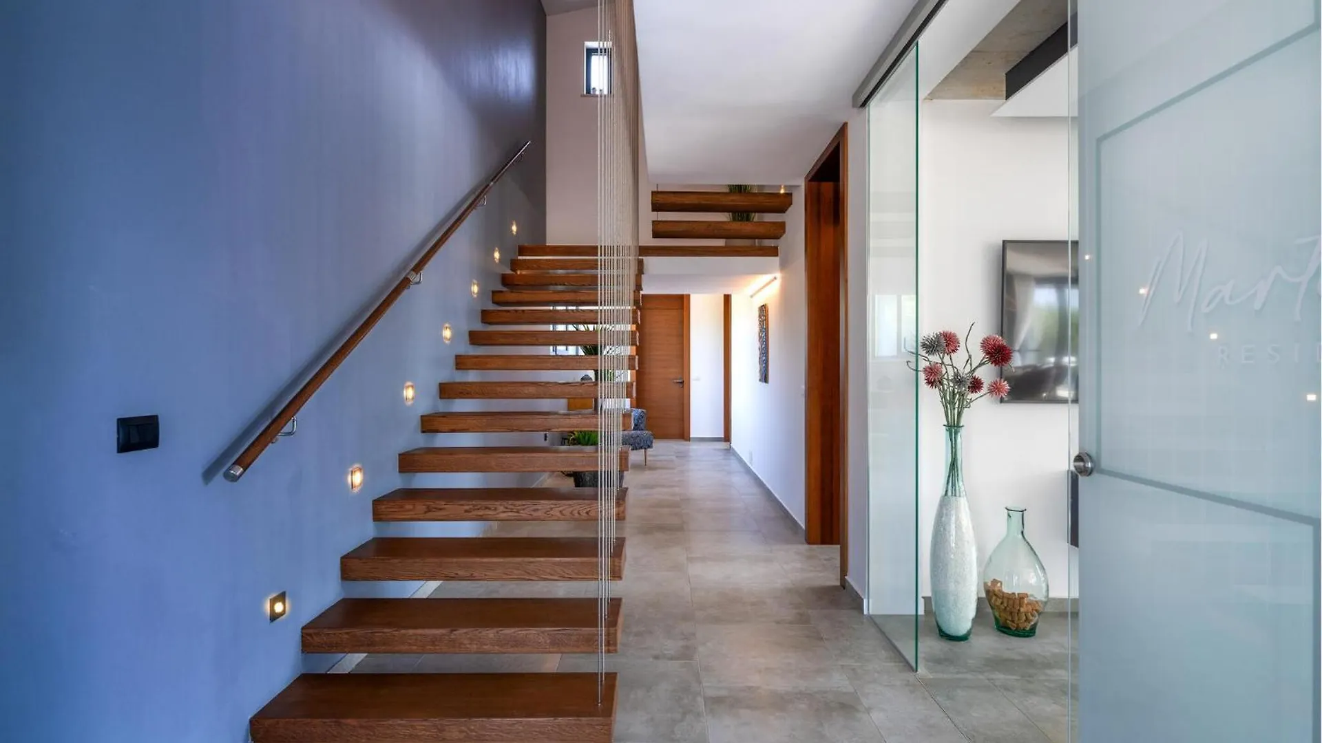 4 Bedroom Stunning Home In Rakalj Holiday home